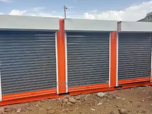 20ft 40ft Containers Stalls