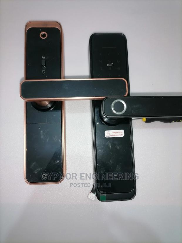 Fingerprint and Cards Smart Lock for Bedrooms - main view