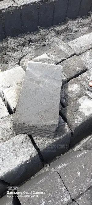 Machine Cut Stones,🛖