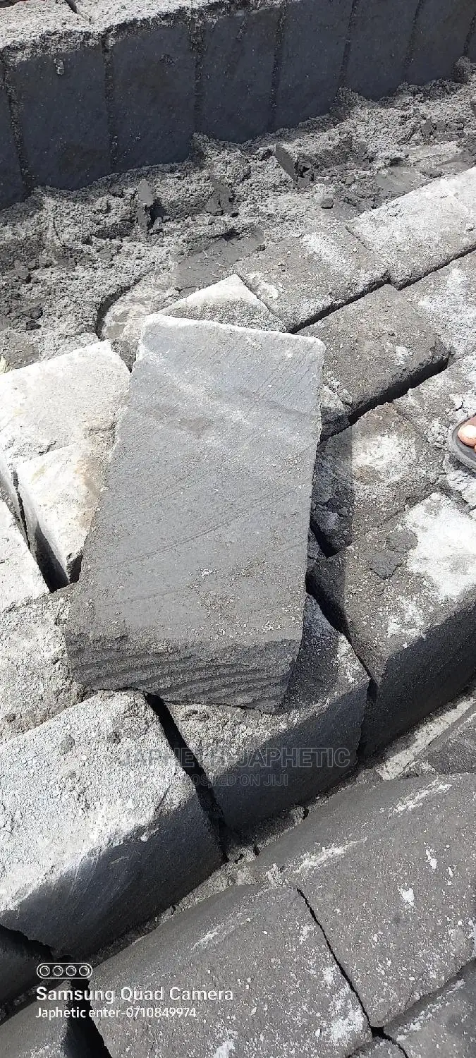 Machine Cut Stones,🛖