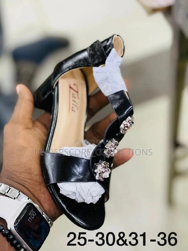 Classy Kids Low Heel Open Shoes - thumbnail 4