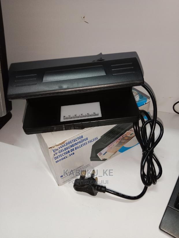 Counterfeit Money Detector UV Ultraviolet Light - main view