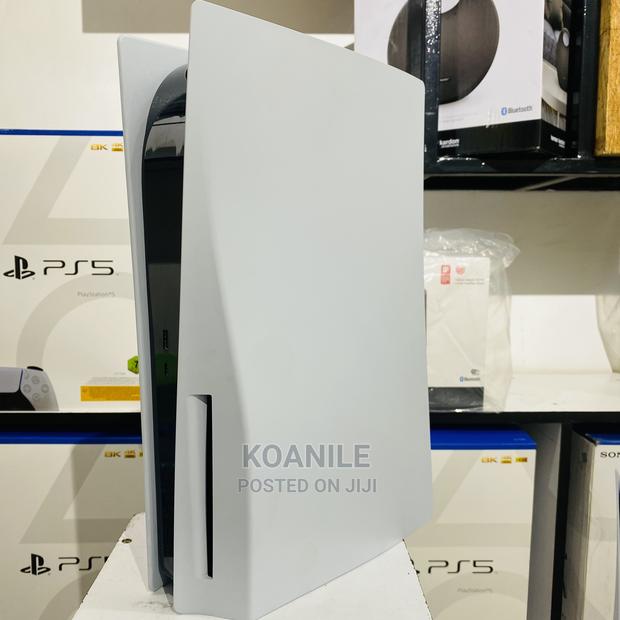 Playstation 5 Standard (Ex-Uk) - main view
