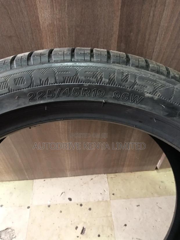 225/45r19 Lassa - thumbnail 3