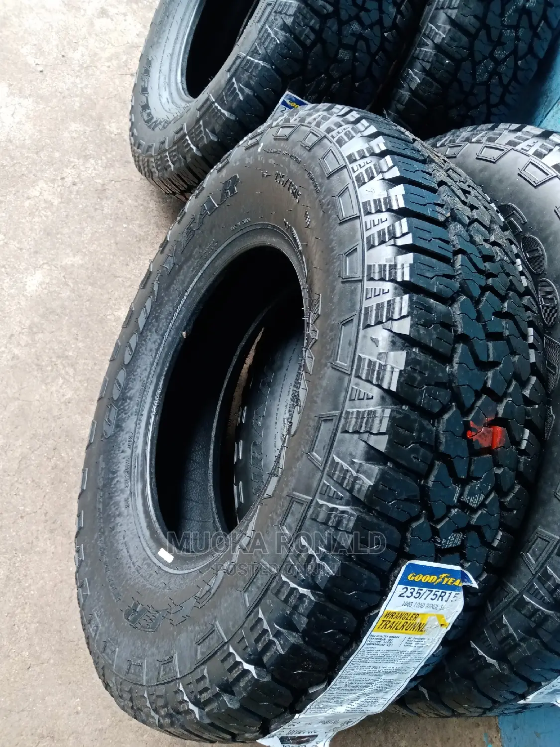 235/75r15 Goodyear Tyre Made in Canada (A/T)