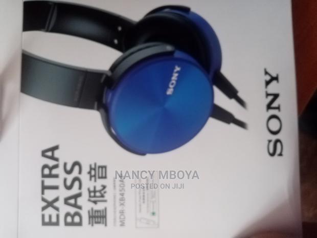 Sony Wired Bluetooth Headphones - thumbnail 4