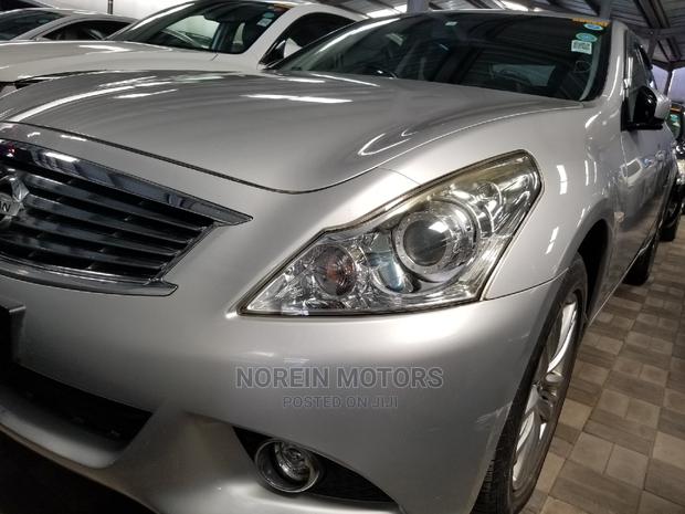 Nissan Skyline 2015 Silver - thumbnail 2