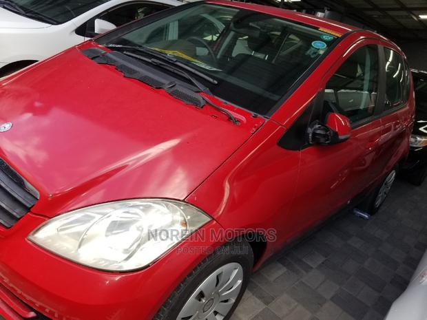 Mercedes-Benz A-Class 2012 Red - thumbnail 3