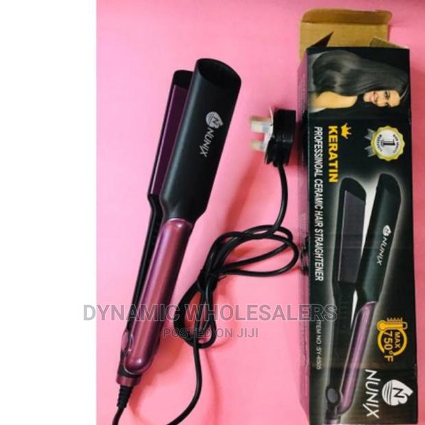 Brand New Nunix Flat Iron - main view
