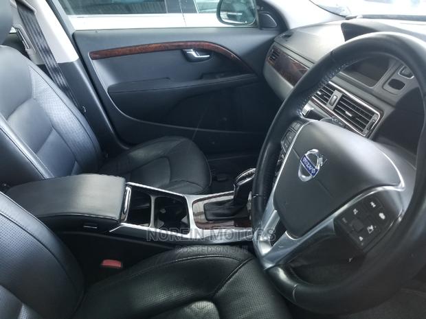 Volvo V70 2015 Black - thumbnail 9