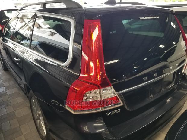 Volvo V70 2015 Black - thumbnail 2