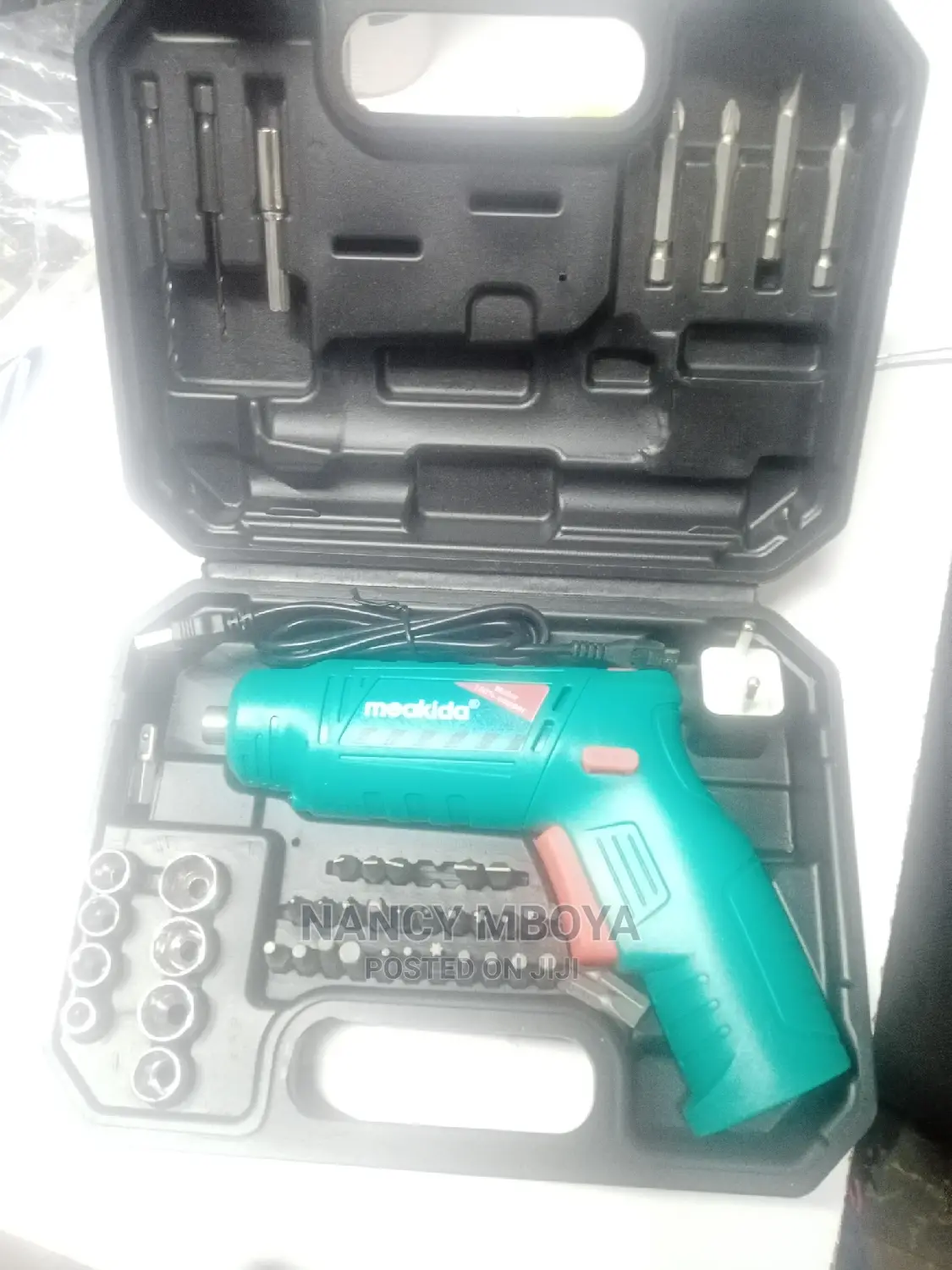 Portable Screw Drill