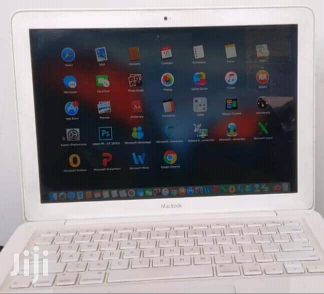 Laptop Apple MacBook 4GB Intel Core 2 Duo HDD 320GB