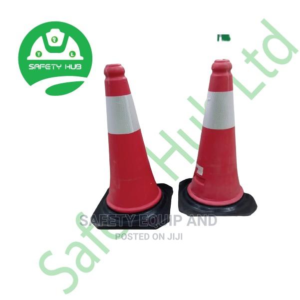 75cm Safety Cones - thumbnail 2