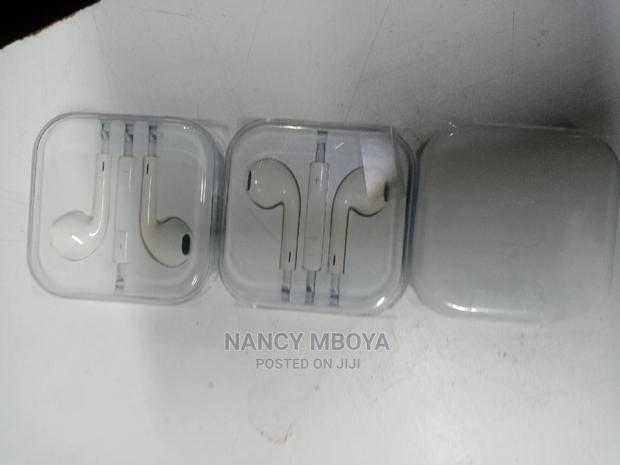 Bluetooth Wired Earbuds - main view