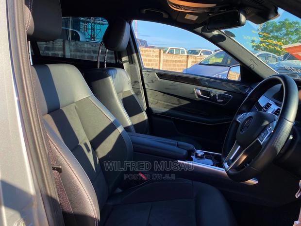 Mercedes-Benz E250 2015 Silver - thumbnail 2