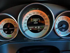 Mercedes-Benz E250 2015 Silver