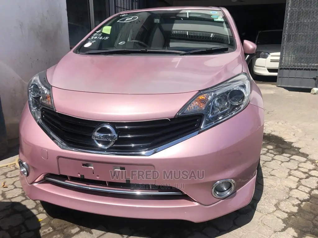 Nissan Note 2015 Pink