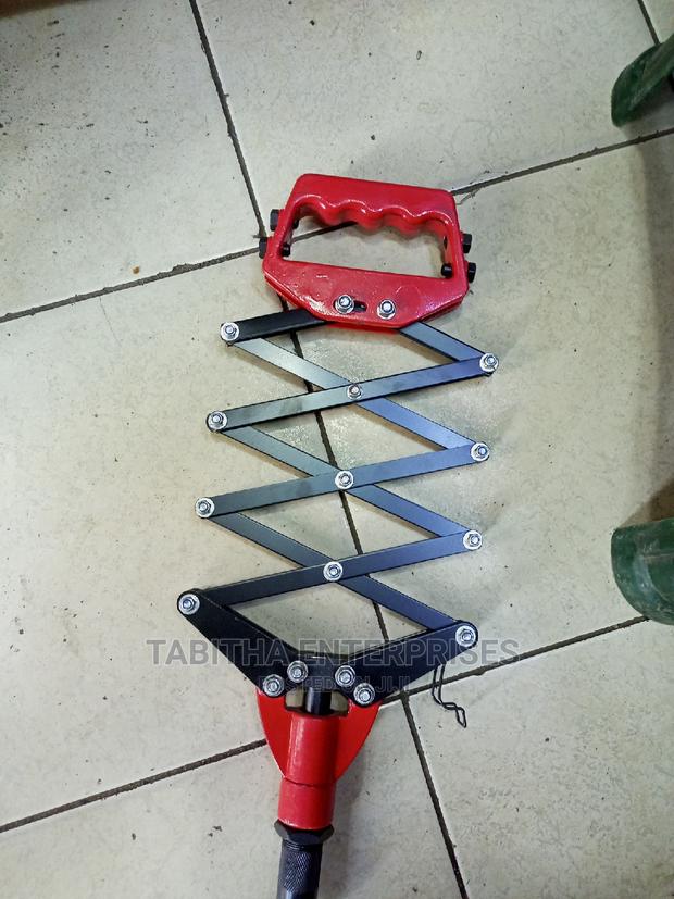 Pop Gun / Rivet Gun . - main view