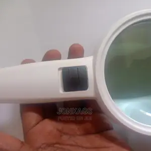 Thick Lens Magnifying Glass