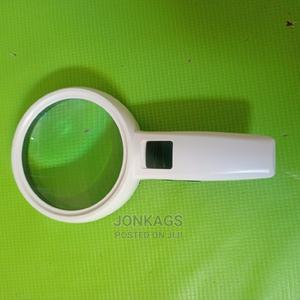 Handheld 110mm Magnifying Glass - thumbnail 2
