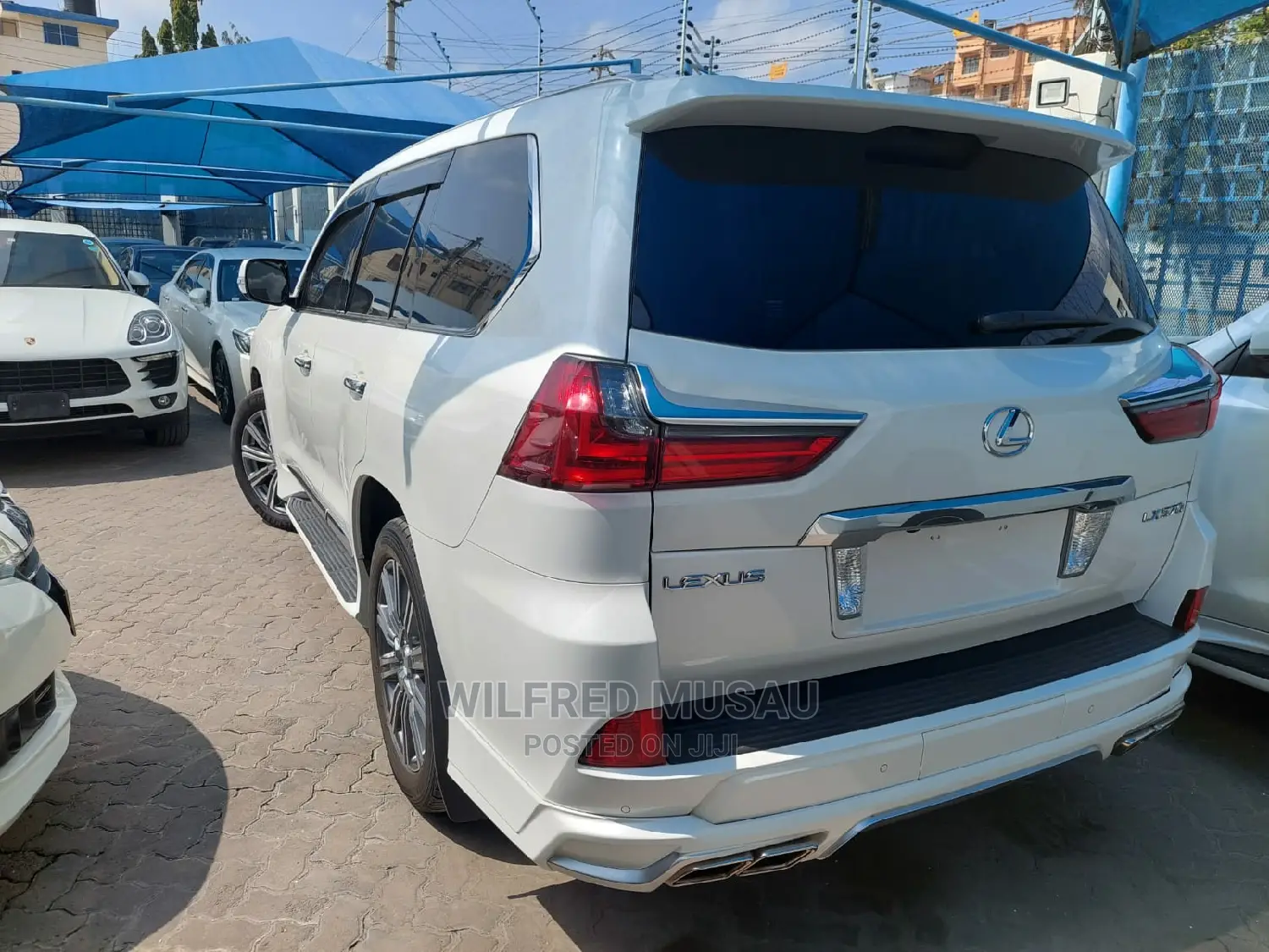 Lexus LX 2017 White