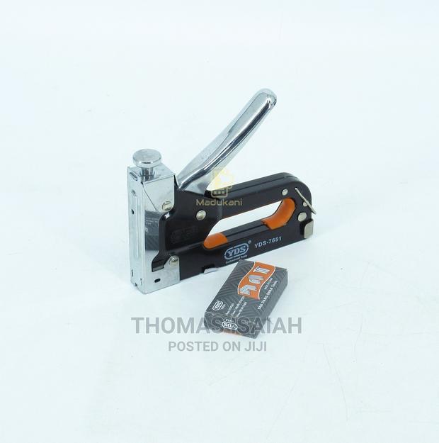 YDS Heavy Duty 3 Way Staple Gun Stapler With Staples - thumbnail 3
