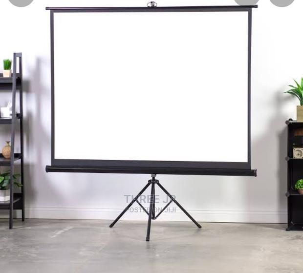 Tripod Projector Screen Sale - thumbnail 3