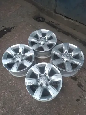 Original Rims Sizes 17 Inch for Prado Set.
