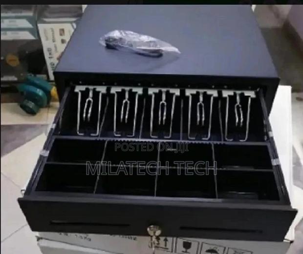 Suitable Epos Heavy-Duty Cash Drawer