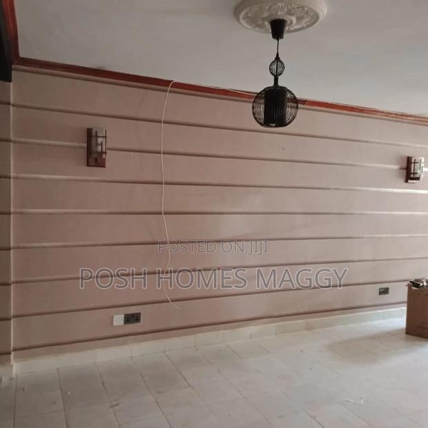 Luxury Wallpapers - main view