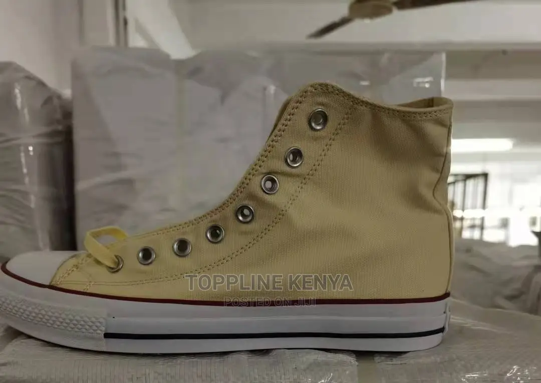 Converse Chunk Double Sole High Cut Biege in Nairobi Central Shoes