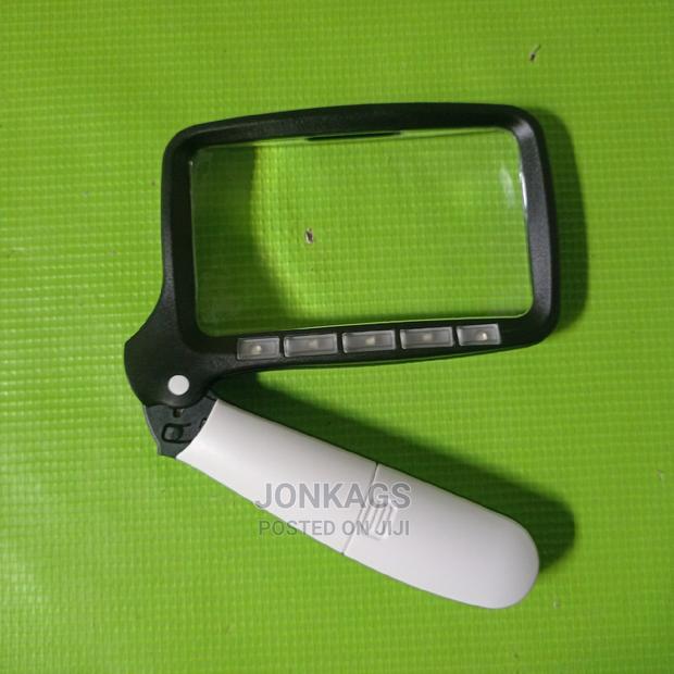 Acrylic Magnifying Rectangular Glass - main view