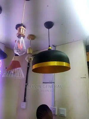 Black Hanging Holder