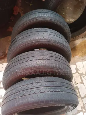 Apolo Tyres Size 205/65r15 Per Pc
