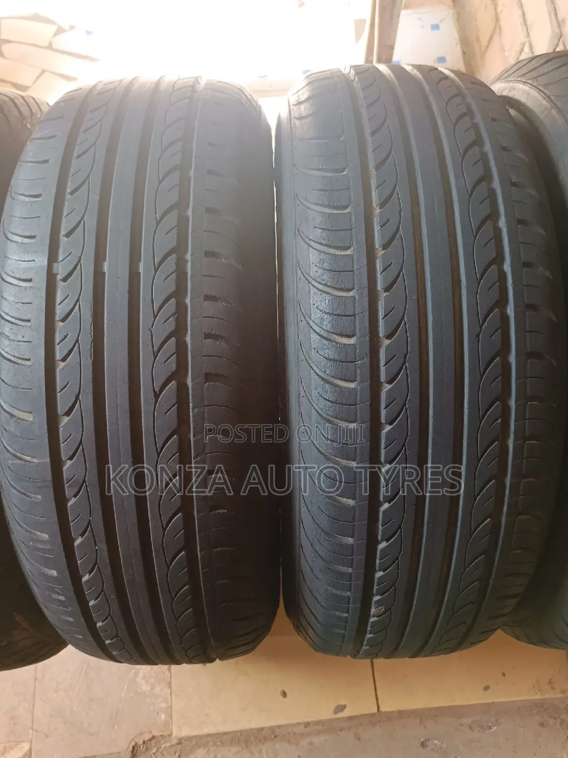 Apolo Tyres Size 205/65r15 Per Pc