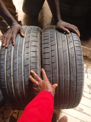 Accera Tyres Size 275/45r21 Per Pc