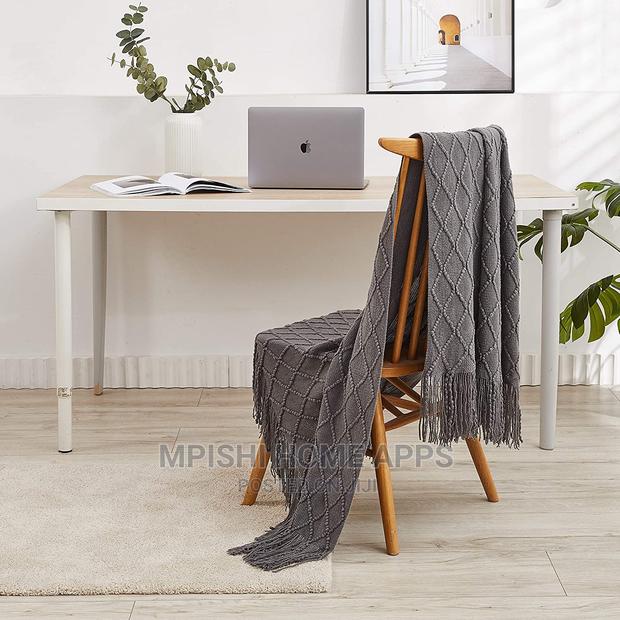 Knitted Throw Blankets - thumbnail 2