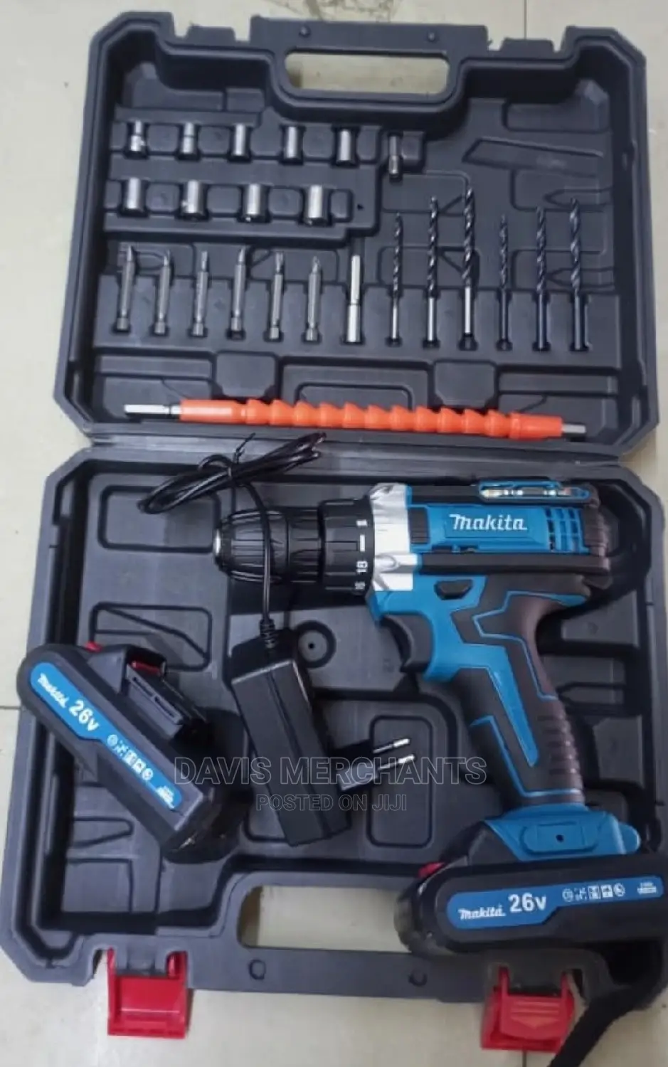 Makita Cordless Drill 26 v WITH ACCESSORIES