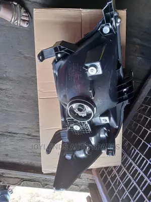 Headlamp Vigo 2012