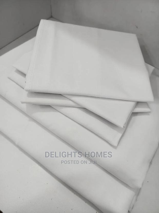 Plain White Bedsheet 7x8 - thumbnail 4
