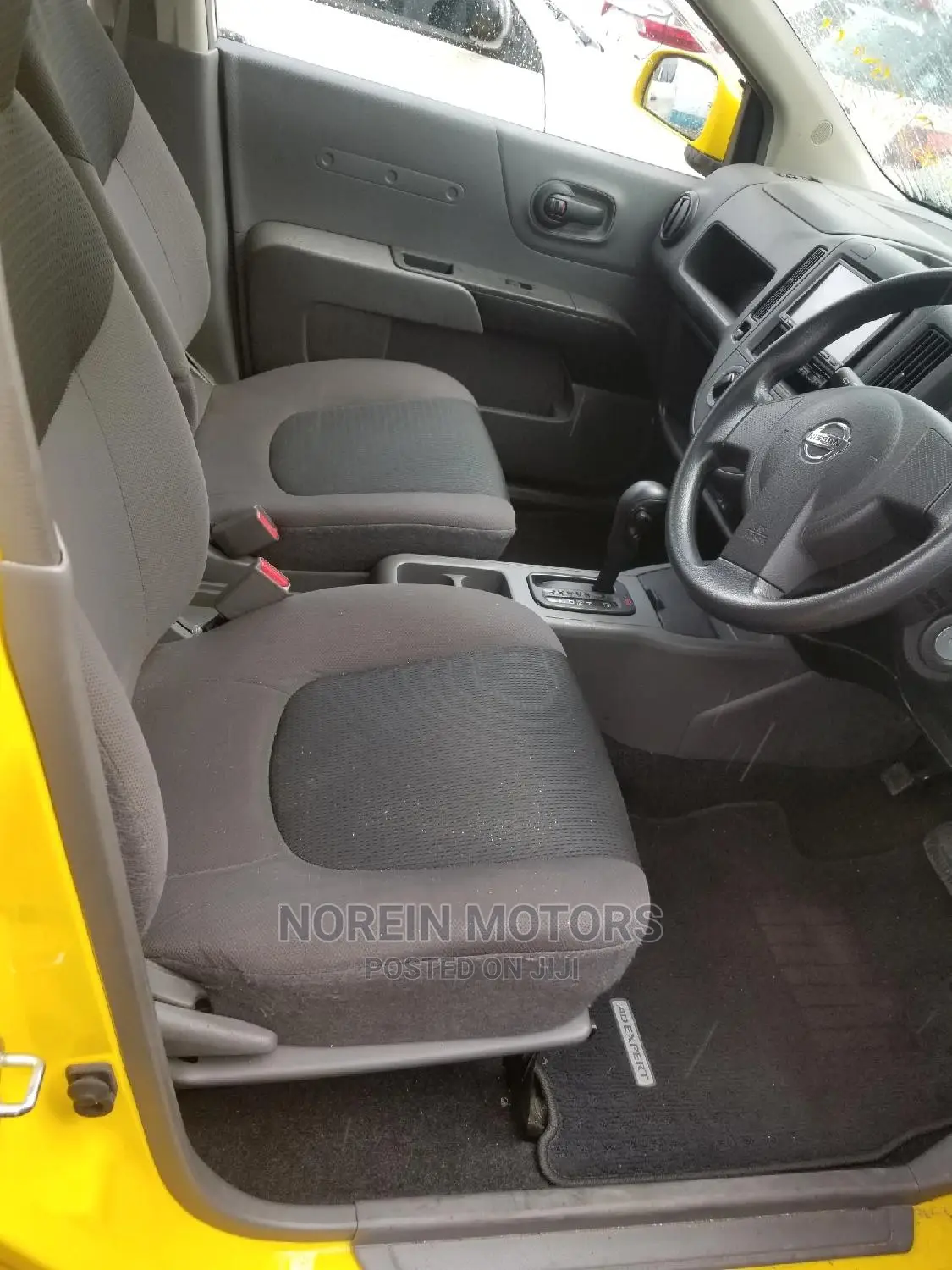 Nissan Advan 2015 Yellow