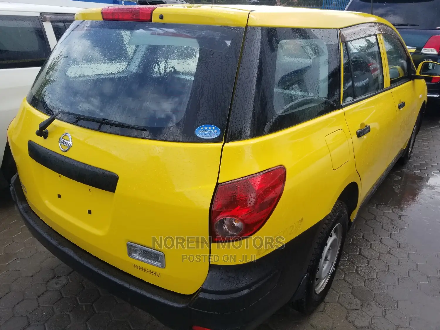 Nissan Advan 2015 Yellow