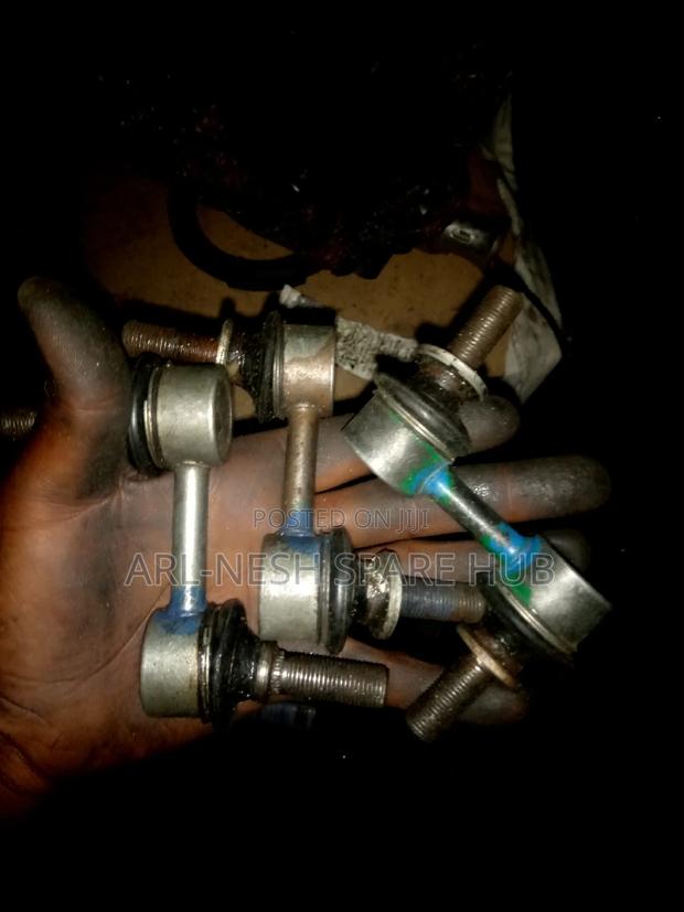 Front and Rear Stabalizer Links Subaru - main view