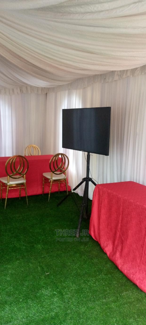 TV Set Up for Exhibitions Available - main view