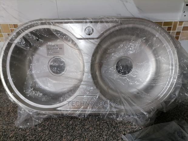 STAINLESS KITCHEN SINK( Circular Double Bowl Sink.) - thumbnail 2