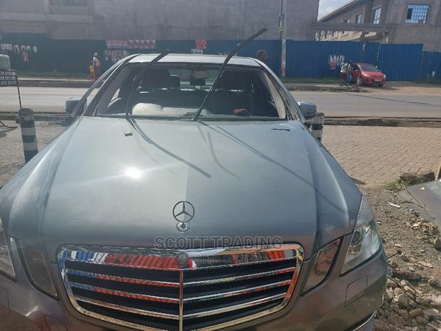 Mercedes W212 Front Windscreen - thumbnail 2