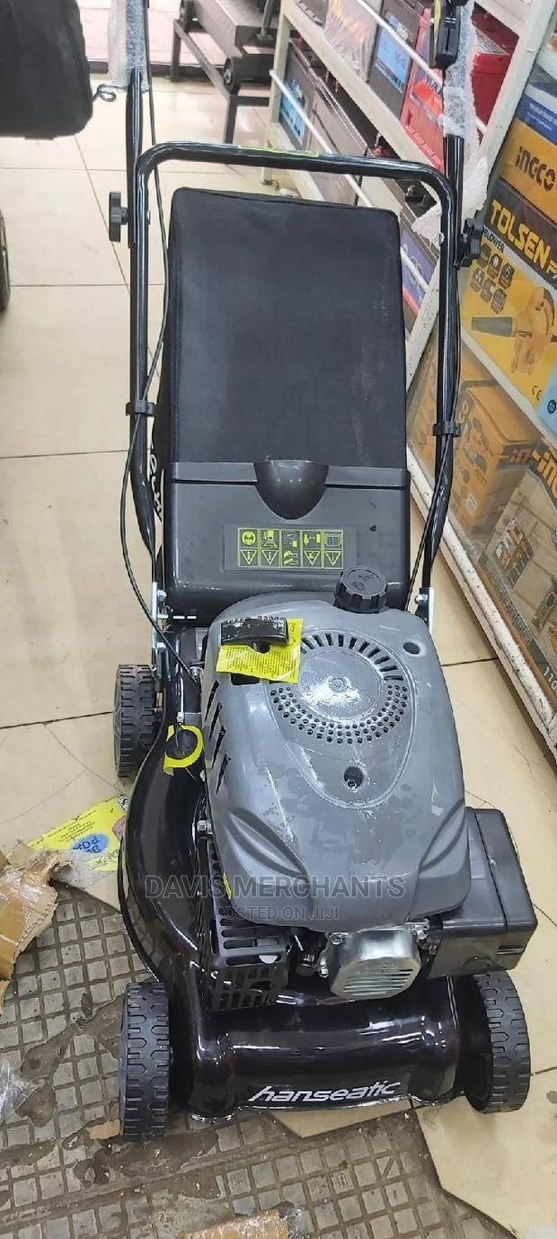 High Quality 4 Stroke Petrol Lawn Mower Designed in Germany - thumbnail 3
