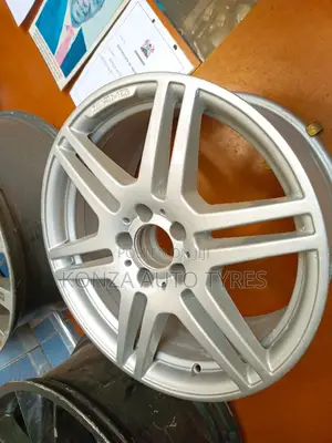 Mercedes Benz Size 18