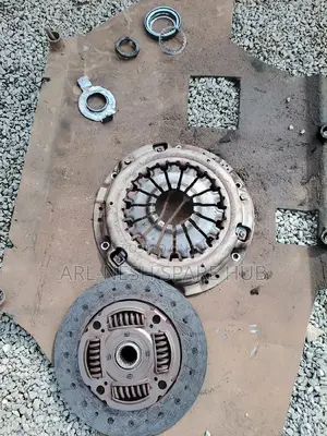 Pressure Plate and Clutch Disc Subaru
